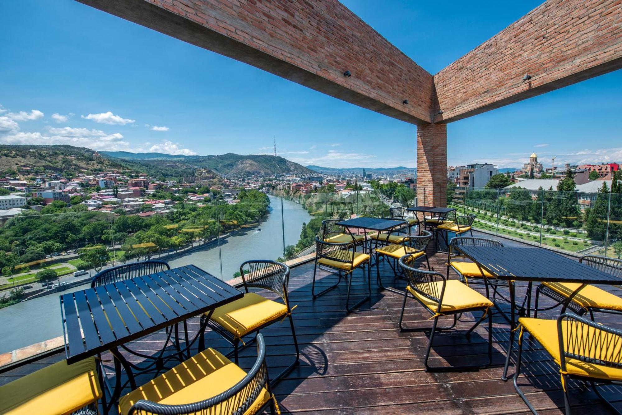 Golden Tulip Design Tbilisi Exterior foto