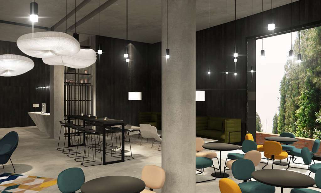 Golden Tulip Design Tbilisi Interior foto
